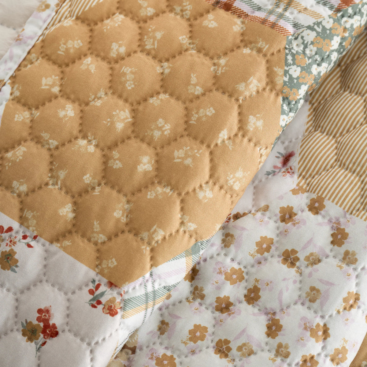 Catherine Lansfield Floral Patchwork Quilted 220x230cm Bedspread Natural
