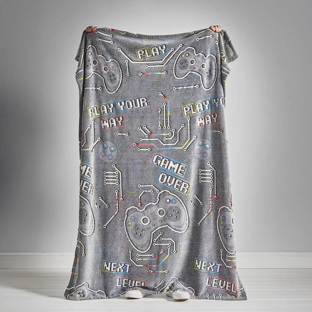 Catherine Lansfield Game Over Glow in Dark Fleece Throw Black