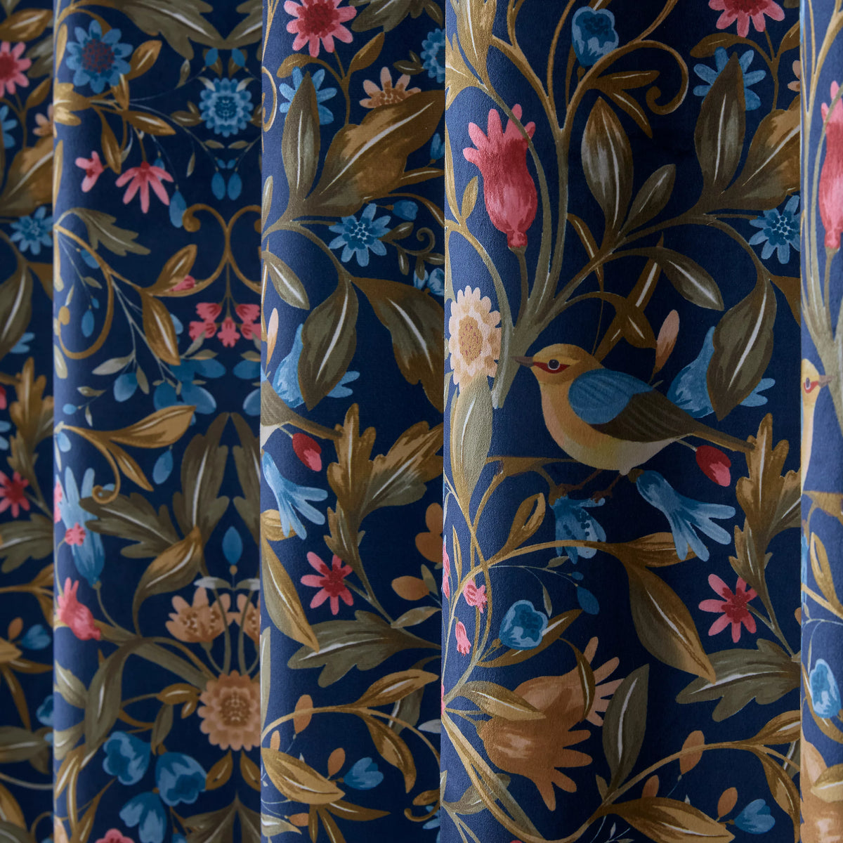 Catherine Lansfield Hedgerow Hopper Lined Eyelet Curtains in Navy