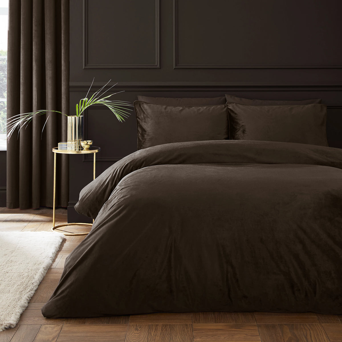 Catherine Lansfield Kingsley Soft Matt Velvet Duvet Cover Set Chocolate