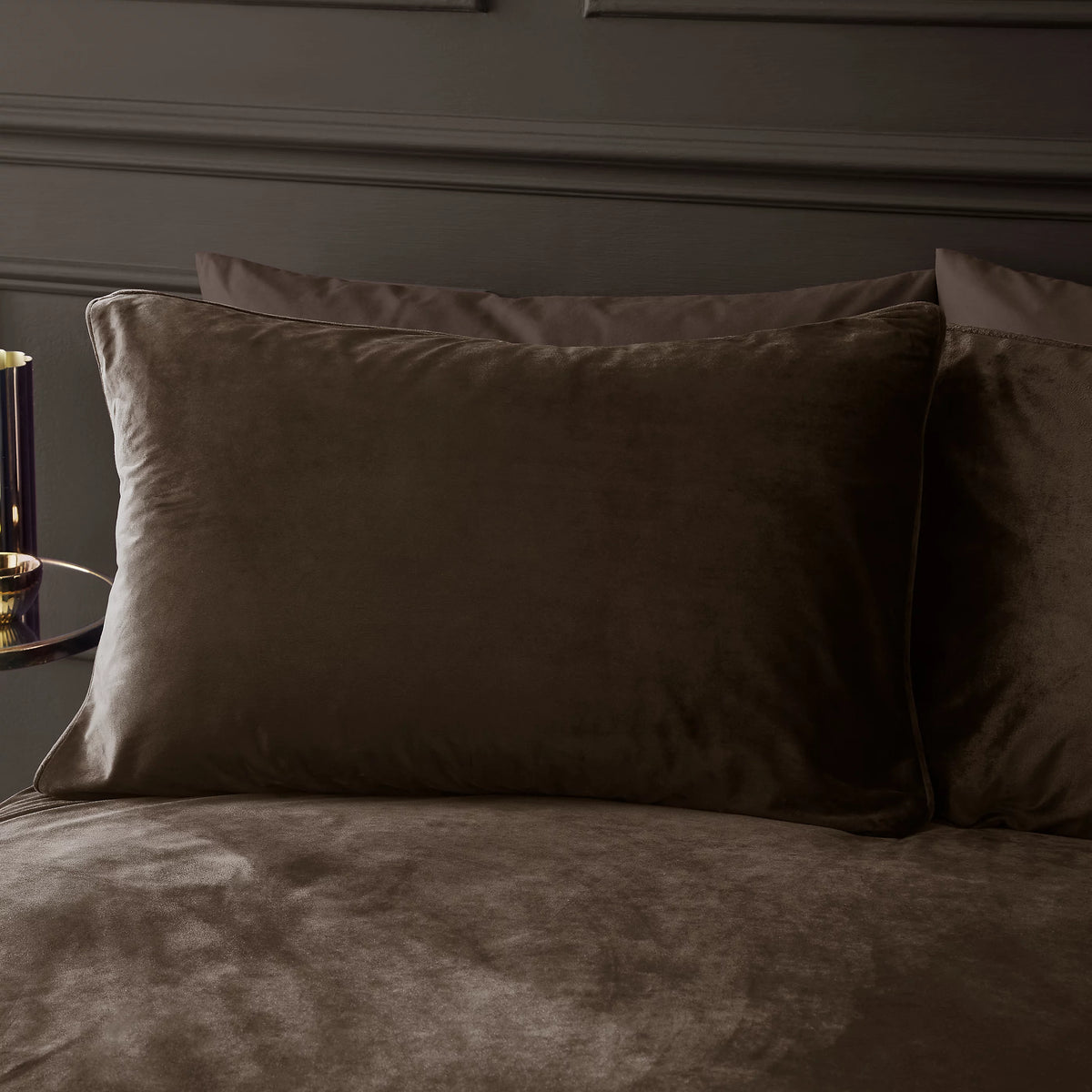 Catherine Lansfield Kingsley Soft Matt Velvet Duvet Cover Set Chocolate