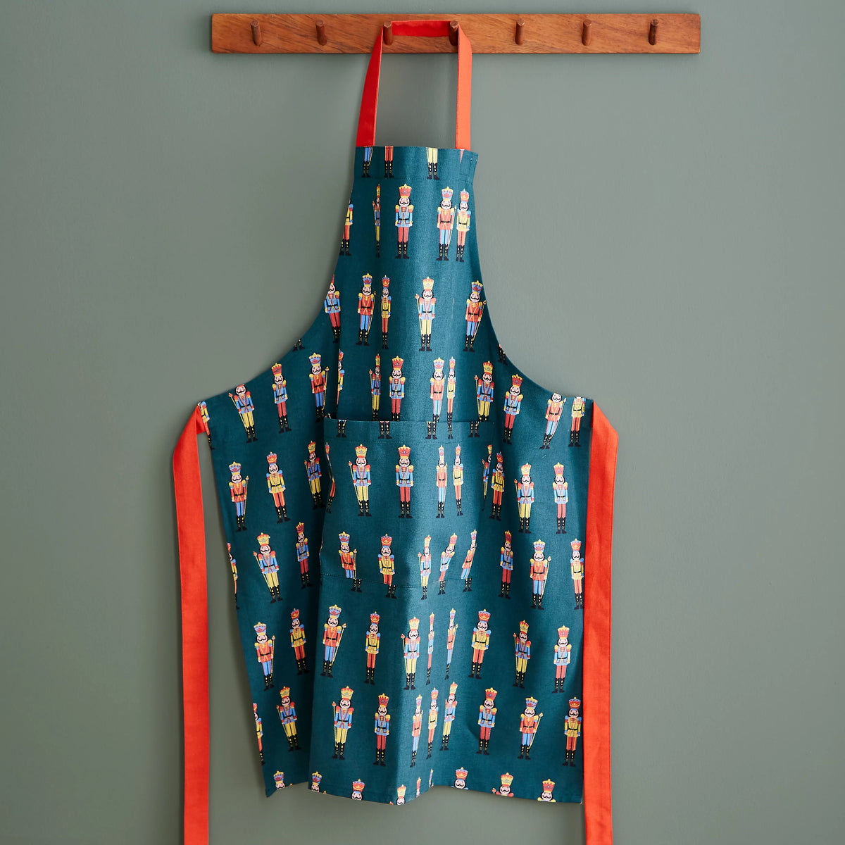 Catherine Lansfield Christmas Nutcracker Cotton Kitchen Apron in Green
