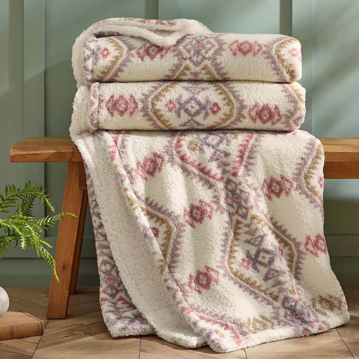 Catherine Lansfield Natural Navajo Fleece Cosy Sherpa Reverse Blanket Throw