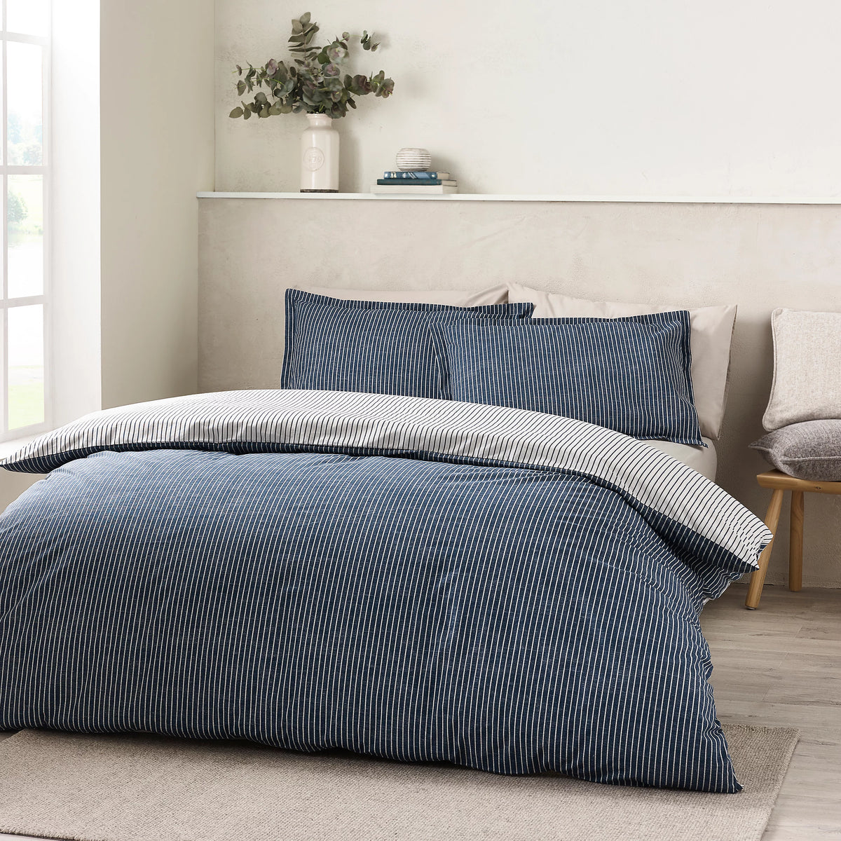 Catherine Lansfield Navy Blue Oxford Pinstripe Reversible Duvet Cover Set