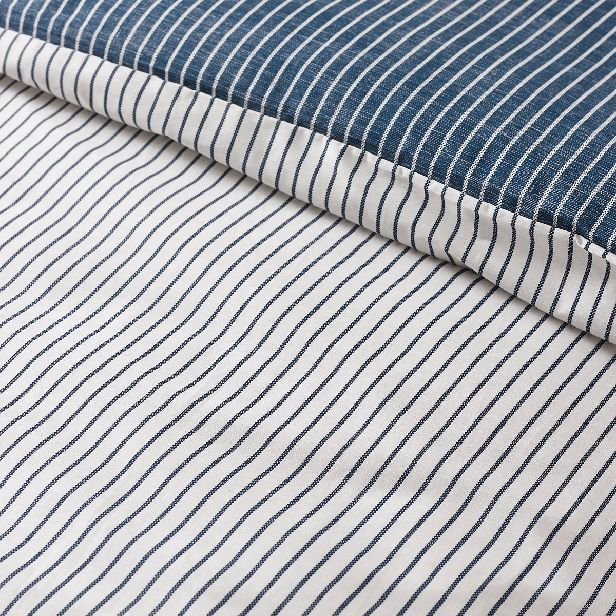 Catherine Lansfield Navy Blue Oxford Pinstripe Reversible Duvet Cover Set
