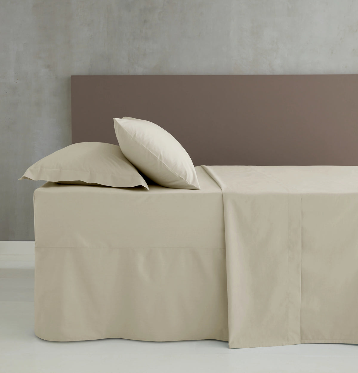 Catherine Lansfield Easy Iron Percale Standard Pillowcase Pair Cream