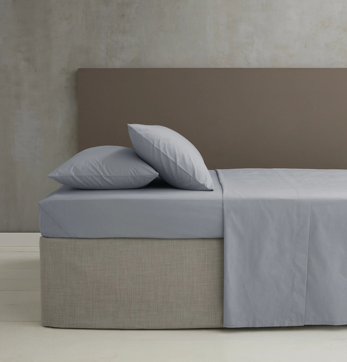 Catherine Lansfield Easy Iron Percale Standard Pillowcase Pair Grey