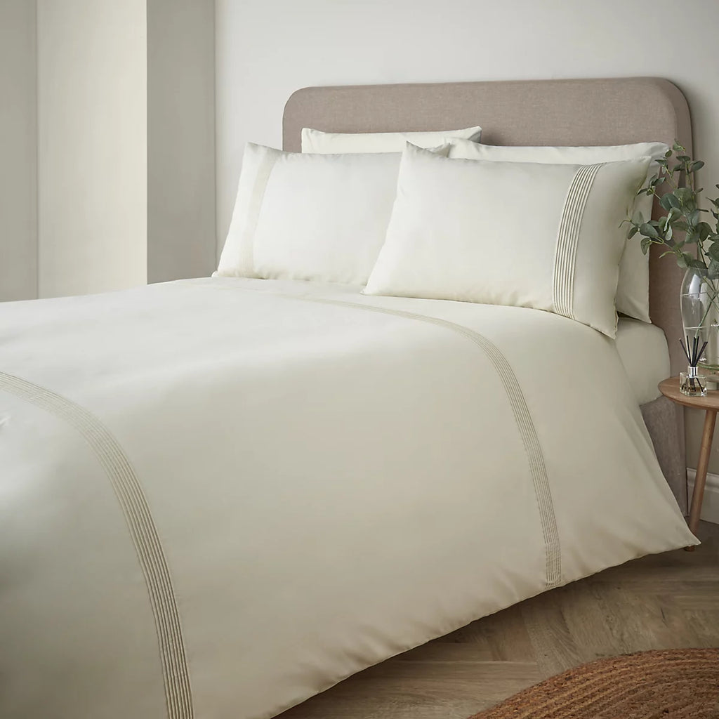 Catherine Lansfield Pintuck Easy Iron Percale Duvet Cover Set in Cream