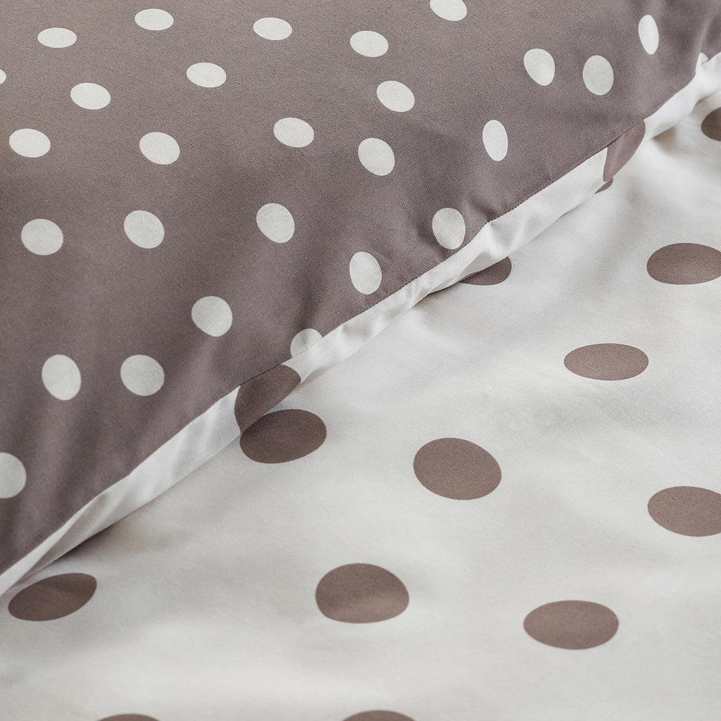Catherine Lansfield Polka Dot Reversible Duvet Cover Set Chocolate