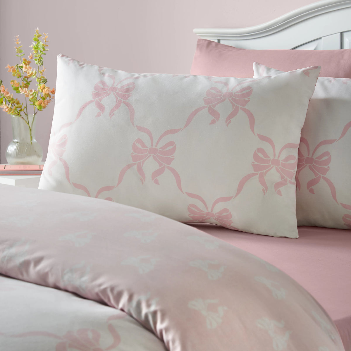Catherine Lansfield Pink Pretty Bows Reversible Duvet Cover Set