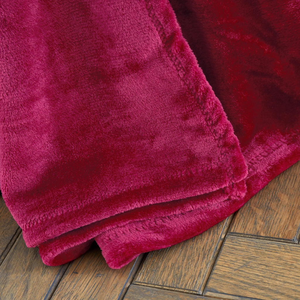 Catherine Lansfield Hot Pink Raschel Soft Velvet Touch