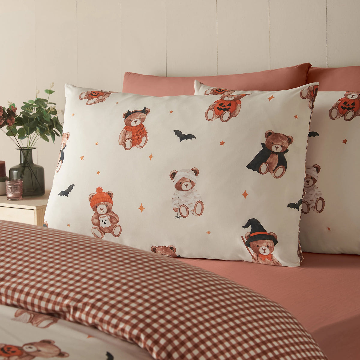 Catherine Lansfield Cream Scare Bears Duvet Set