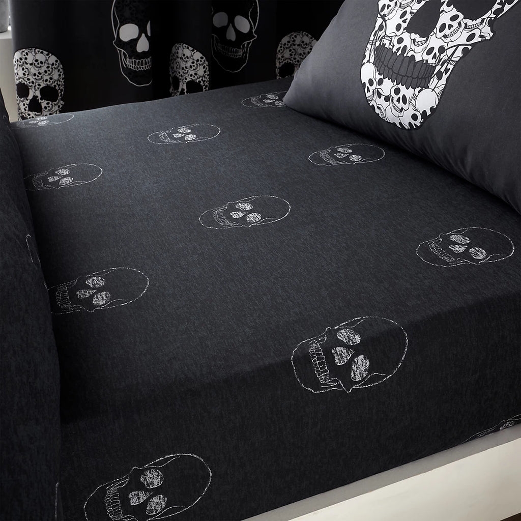 Catherine Lansfield Skulls Fitted Sheet in Grey