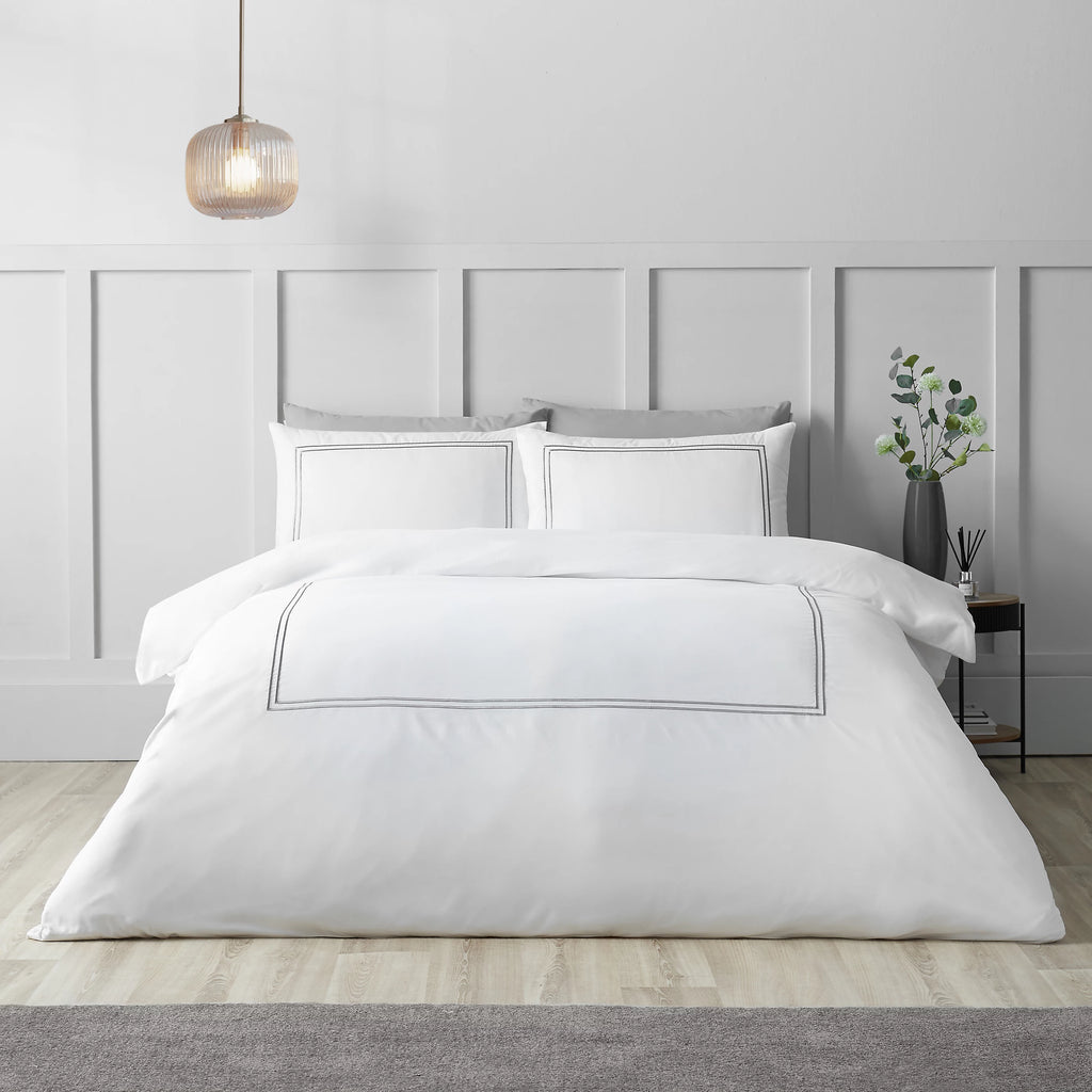 Catherine Lansfield So Soft Mono Satin Stitch Duvet Cover Set White / Silver