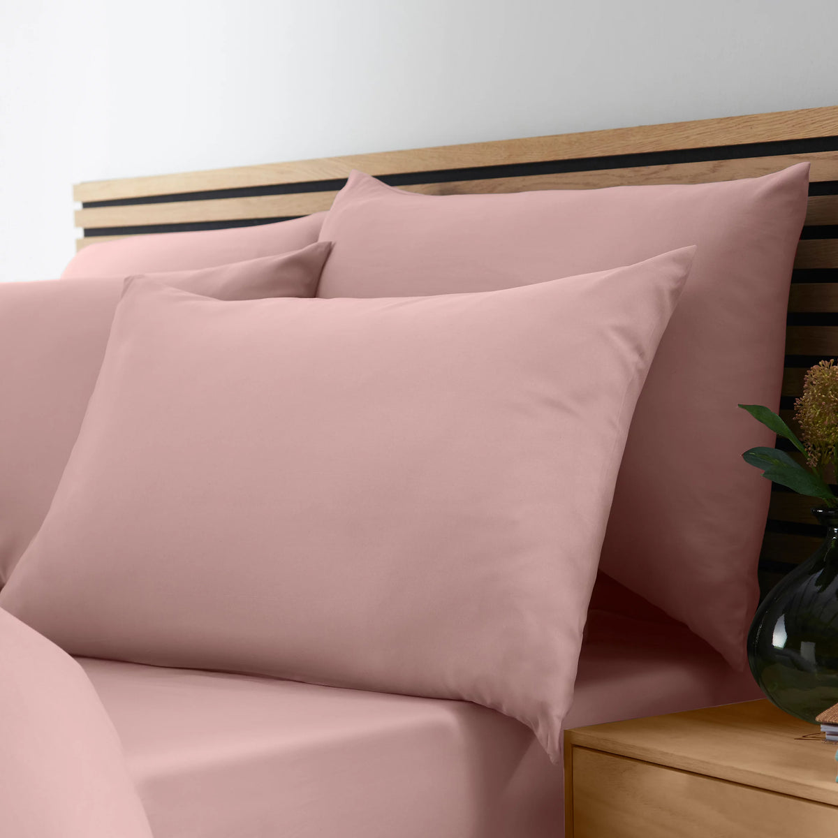 Catherine Lansfield So Soft Non-Iron Standard Pack of 4 Pillowcases Blush Pink