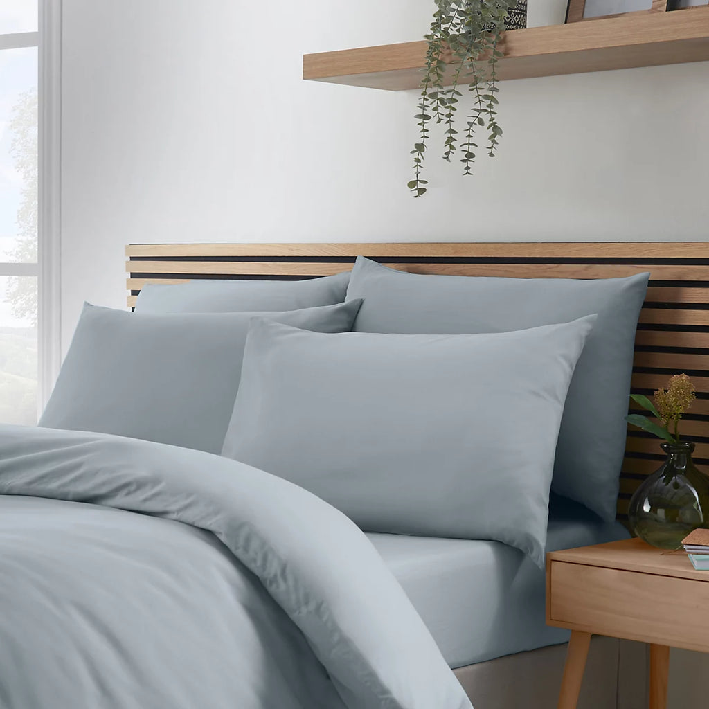 Catherine Lansfield So Soft Non-Iron Standard Pack of 4 Pillowcases in Slate Grey
