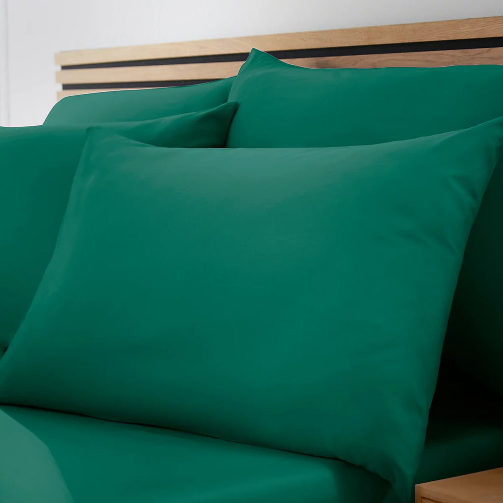 Catherine Lansfield So Soft Non-Iron Standard Pack of 4 Pillowcases in Teal Green
