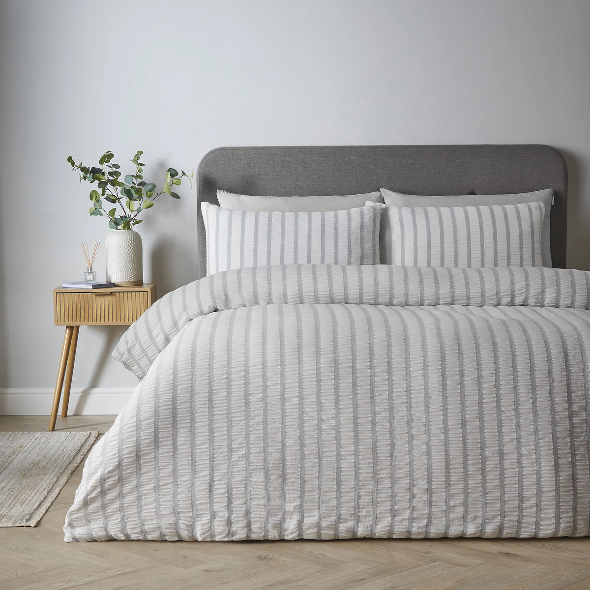Catherine Lansfield Grey So Soft Seersucker Stripe Duvet Cover Set