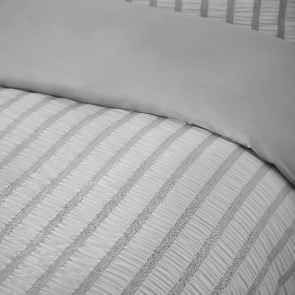 Catherine Lansfield Grey So Soft Seersucker Stripe Duvet Cover Set