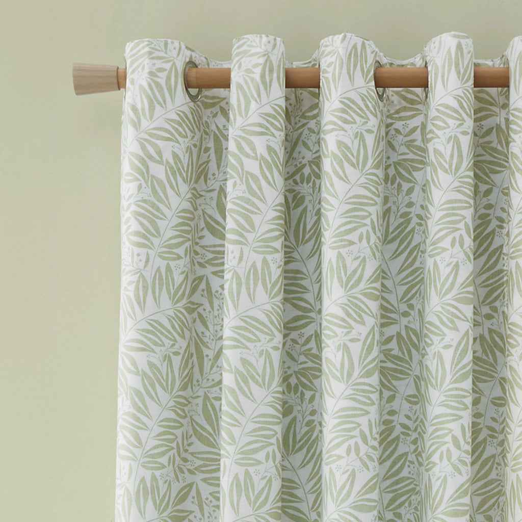 Catherine Lansfield Sorrel Leaf 66x90 Inch Fully Reversible Eyelet Curtains Green