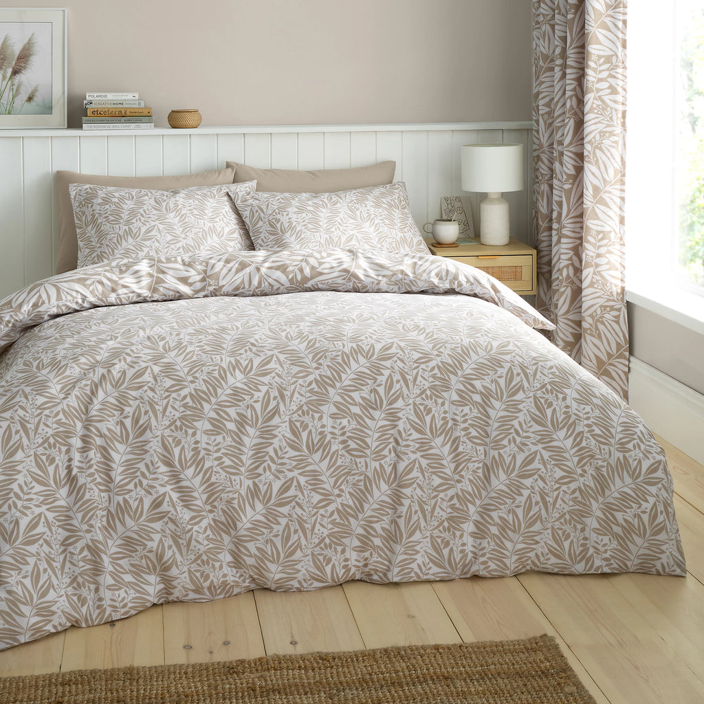 Catherine Lansfield Sorrel Leaf Reversible Duvet Cover Set Natural