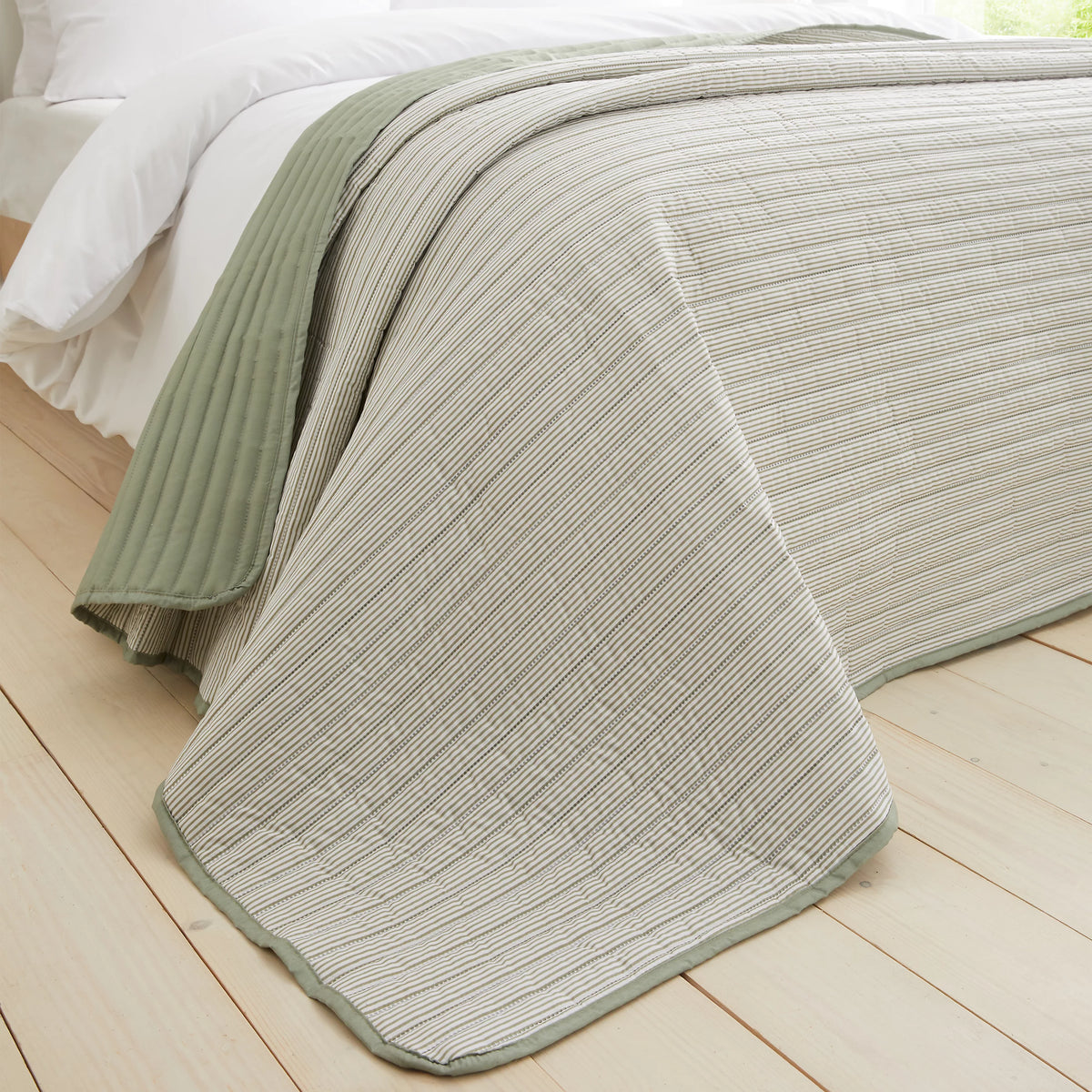 Catherine Lansfield Stripe Quilted Reversible Bedspread in Green 220 x 230cm