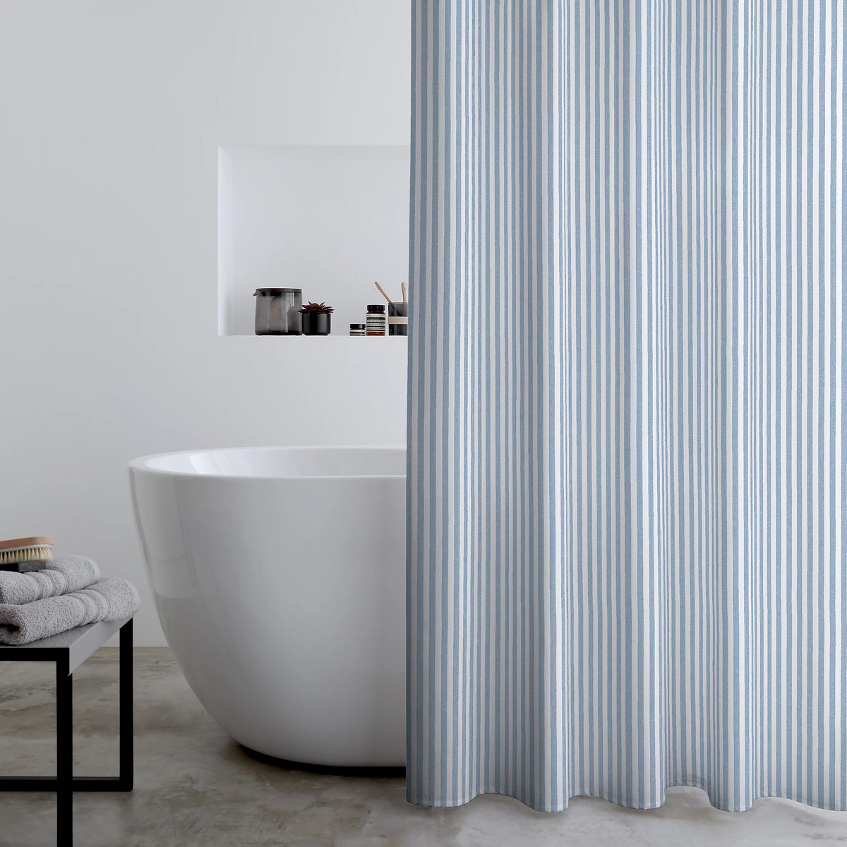 Catherine Lansfield Timeless Stripe Shower Curtain in Blue 80 x 180cm