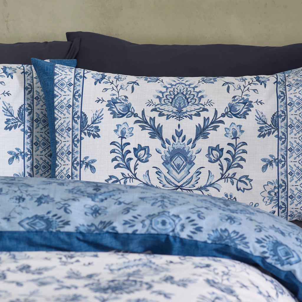 Catherine Lansfield Zoukara Floral Duvet Cover Set Blue