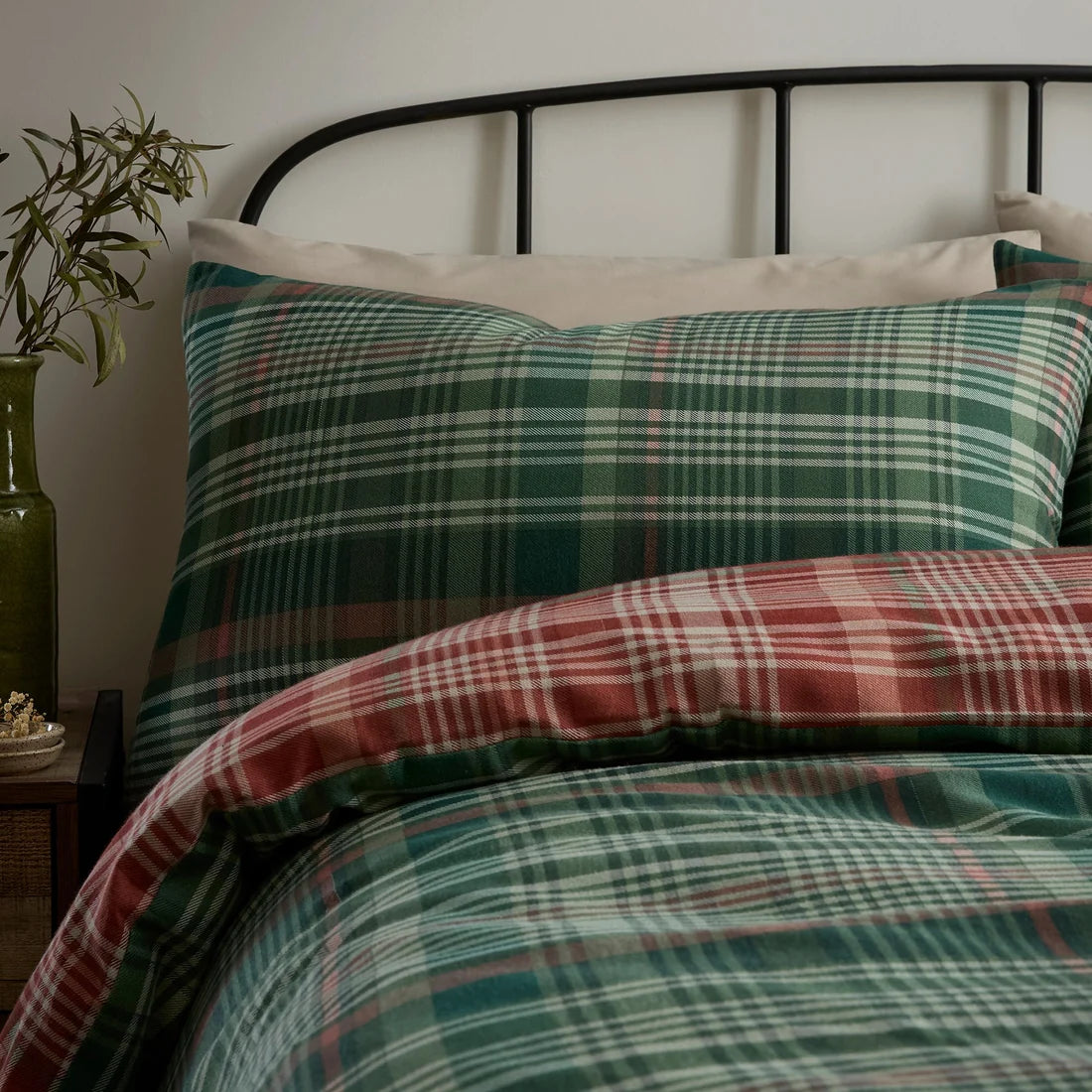 Close-up of the classic check pattern on the Dreams & Drapes Bennet Check duvet cover set.