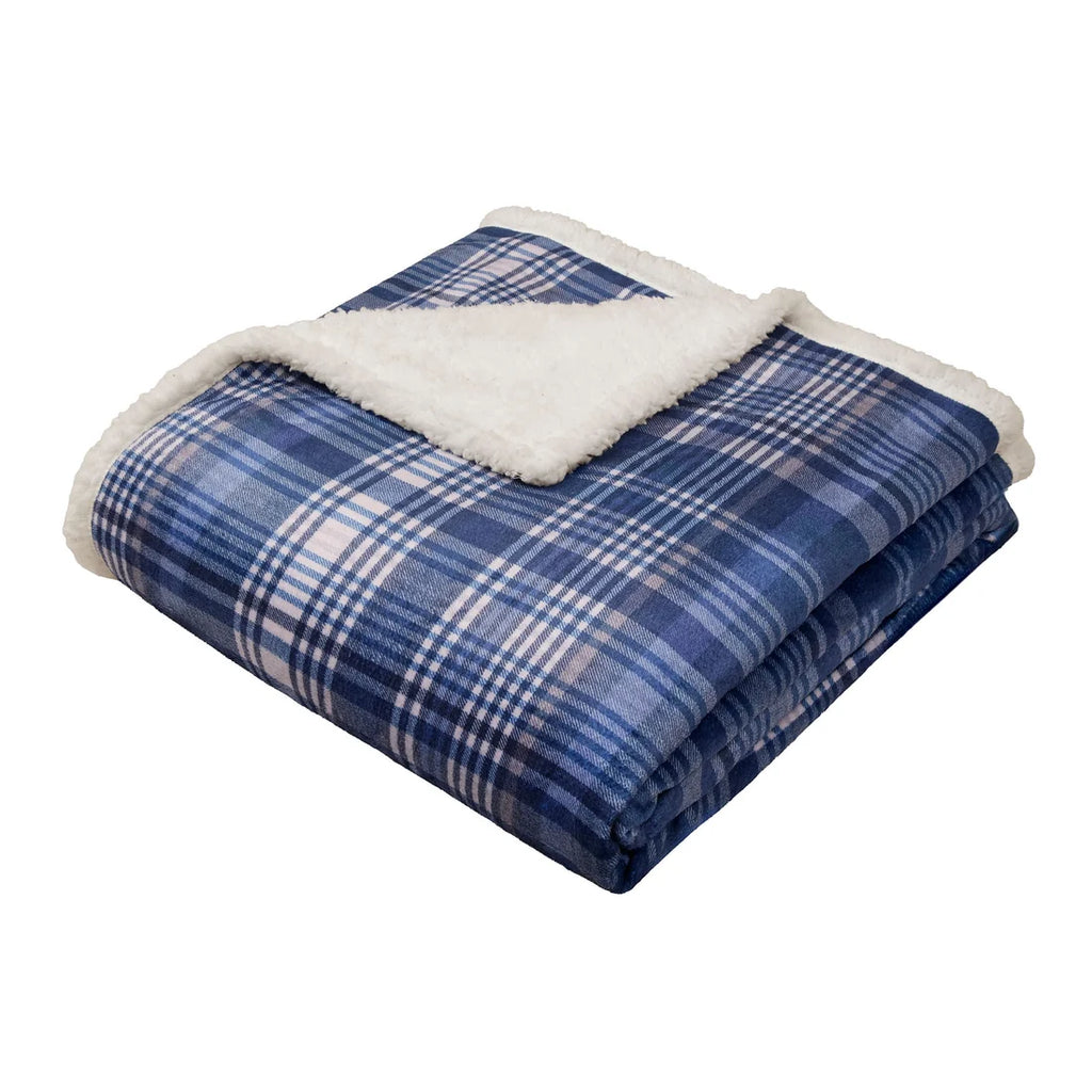 Dreams & Drapes Bennet Check sherpa fleece throw in Navy 150 x 200cm.