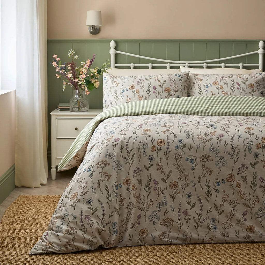 Dreams & Drapes Meadow Floral reversible polycotton duvet cover set in multi.