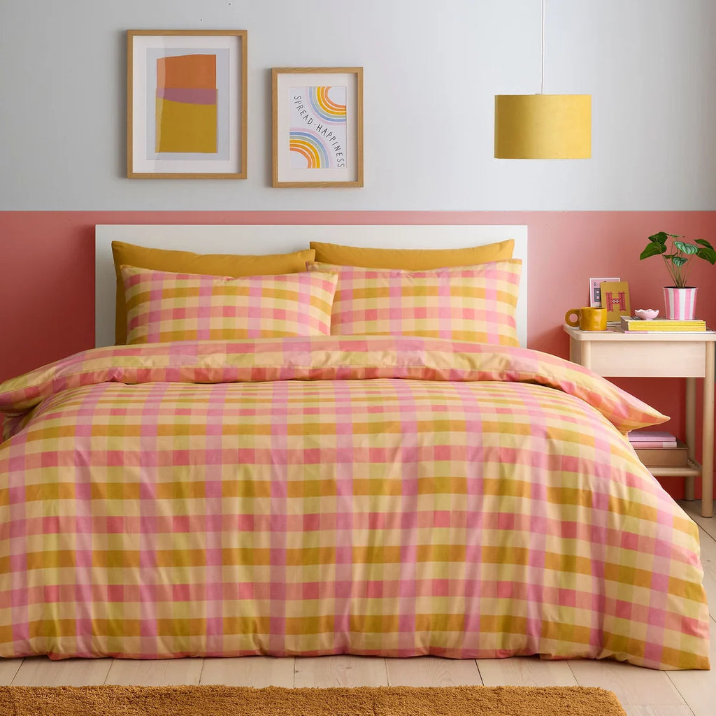 Smaller-scale check reverse on the Fusion Block Check duvet cover set.