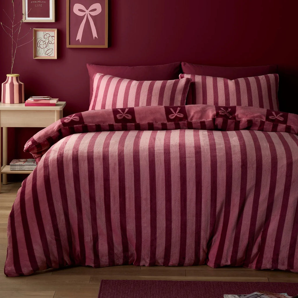 Fusion Bows duvet cover set in berry with striped reverse