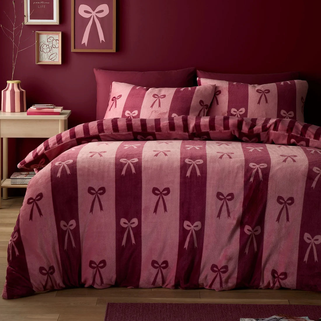 Fusion Bows duvet cover set in berry.