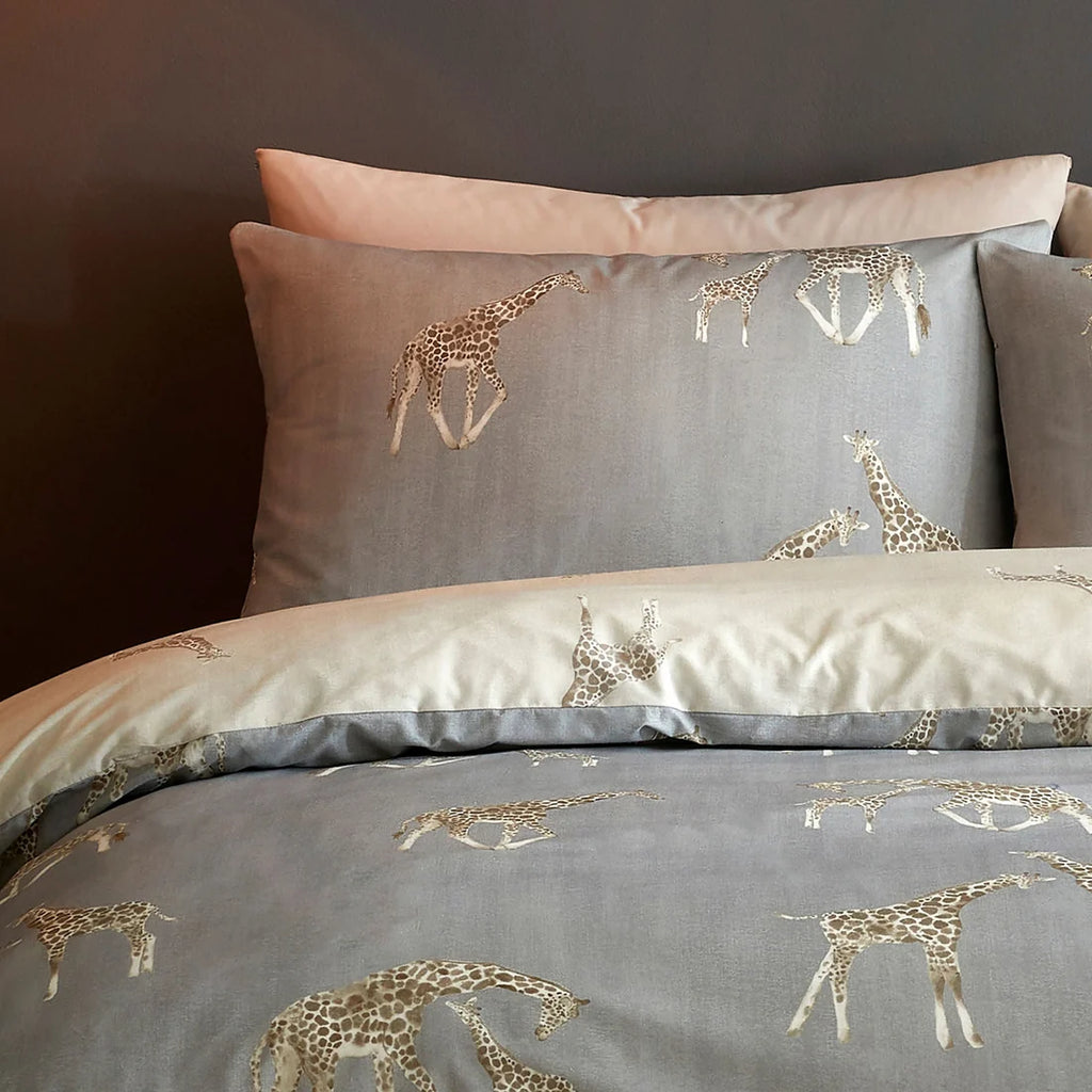 Close-up of Milo the Giraffe and friends on the Fusion Milo duvet cover set.