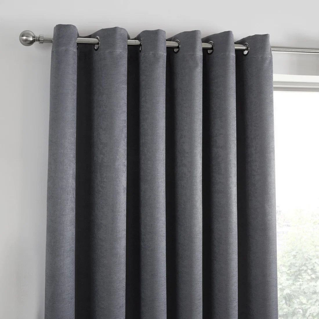 Close-up of the eyelet header on the Fusion Strata curtains.