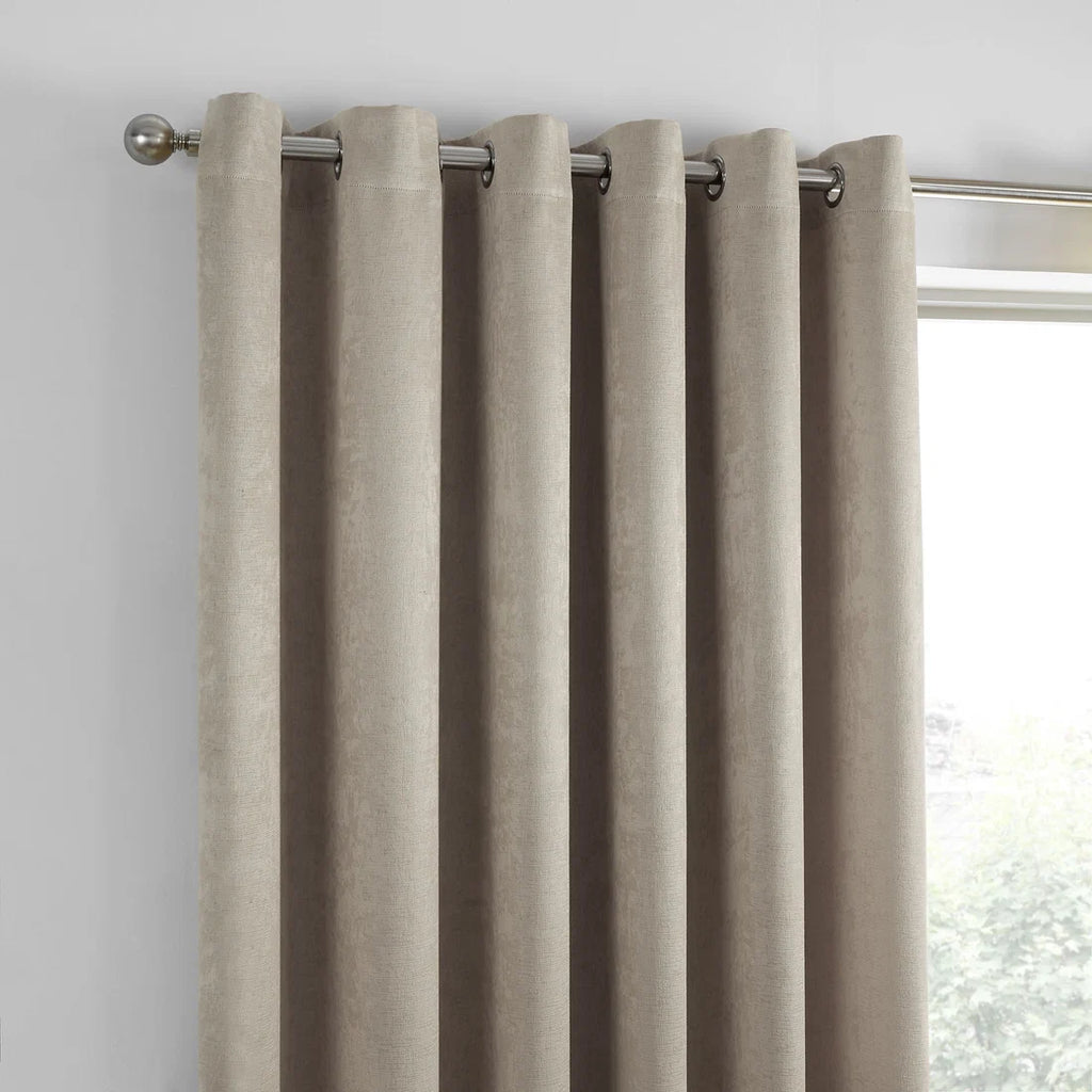 Close-up of the eyelet header on the Fusion Strata curtains.
