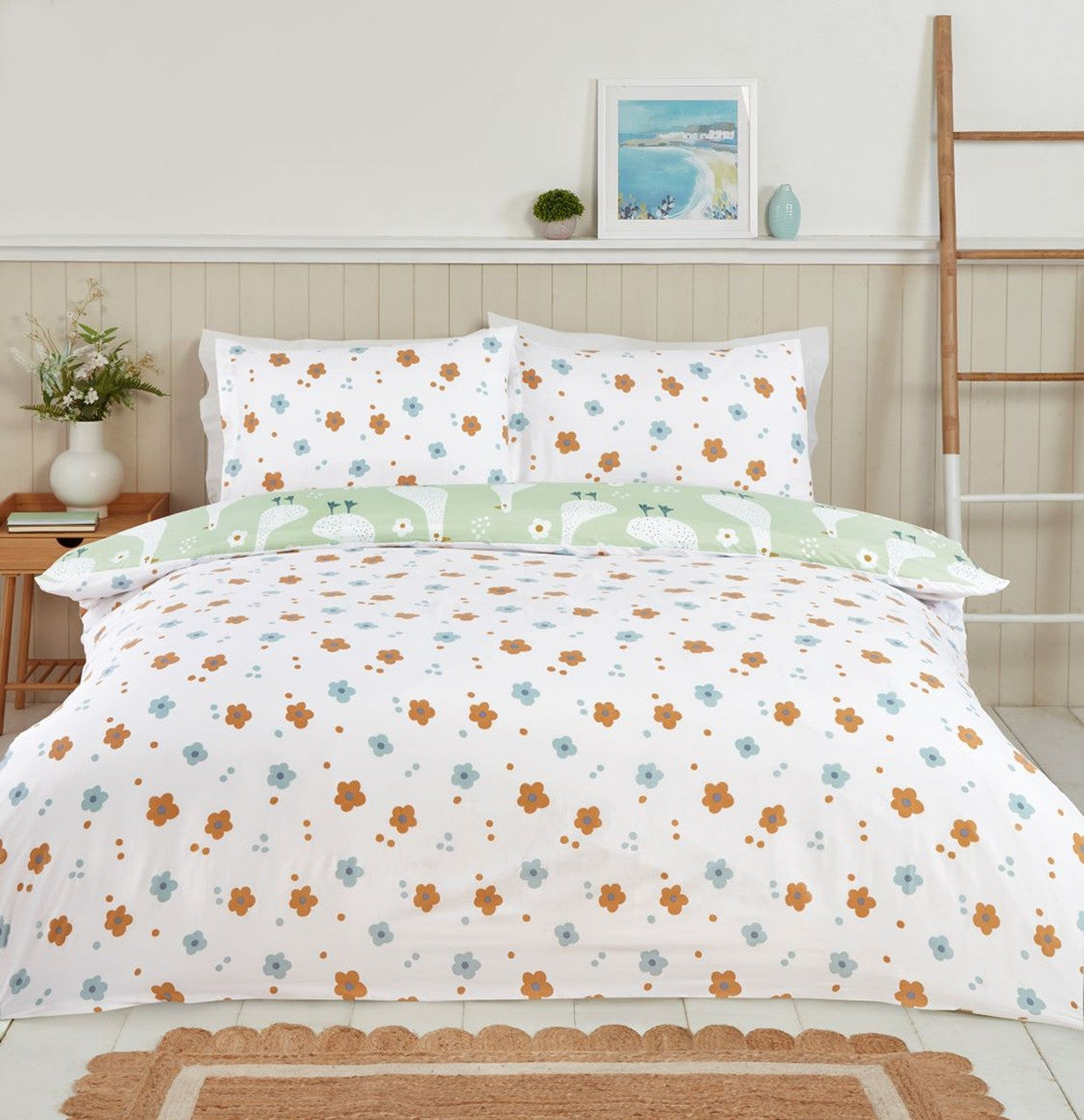 Reverse flower design on the Jemima green duck duvet cover set.