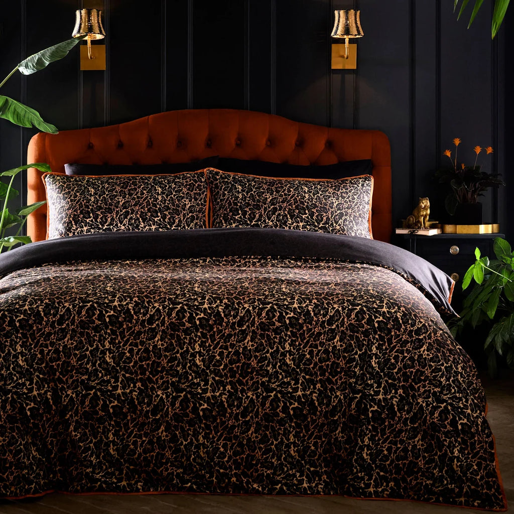 Laurence Llewelyn-Bowen Roxy Leopard Print cotton sateen duvet cover set in black.
