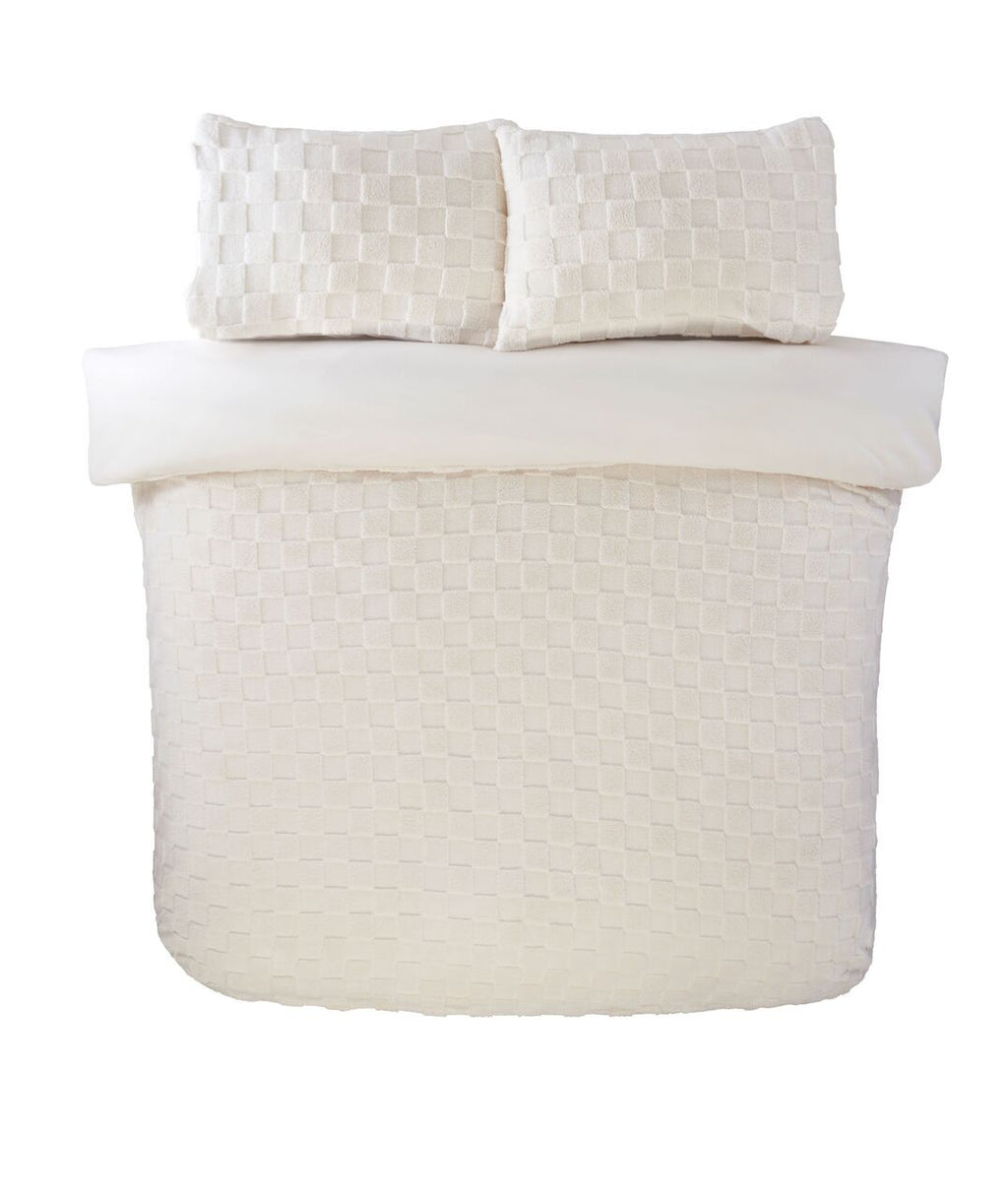 Luxury Check Teddy Fleece duvet cover set in Cream with an oversized textured check design.