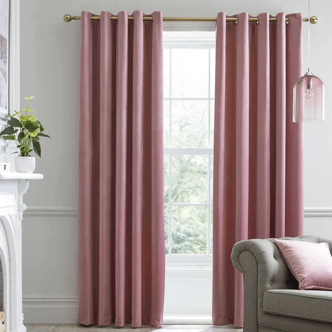 Laurence Llewelyn-Bowen Montrose blackout velvet eyelet curtains in blush.