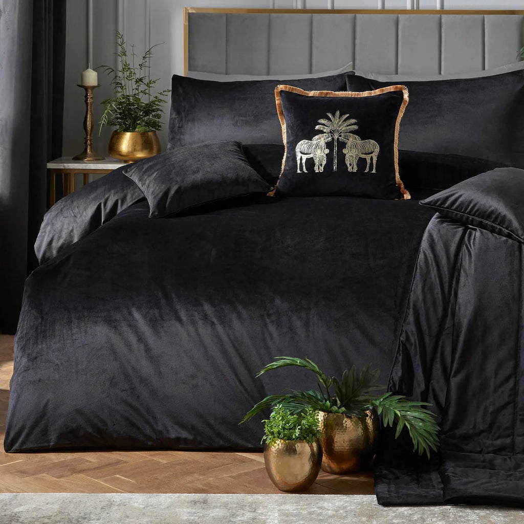 Laurence Llewelyn-Bowen Montrose Duvet Cover Set in Black