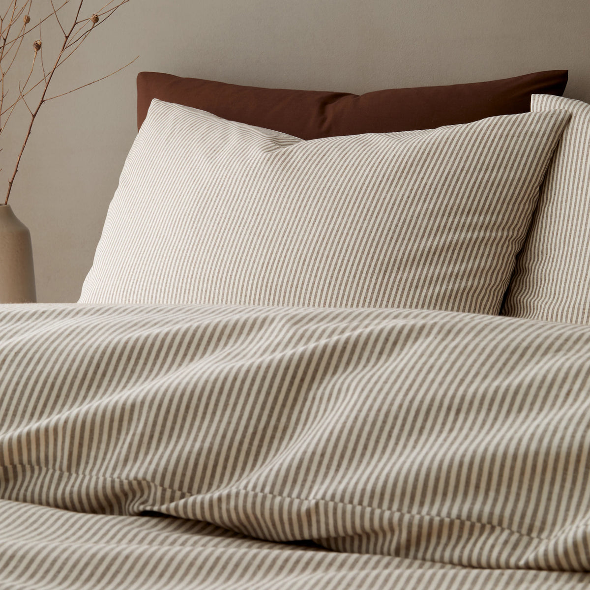 Pineapple Elephant Cotton Rich Narrow Stripe Duvet Cover Set Mole