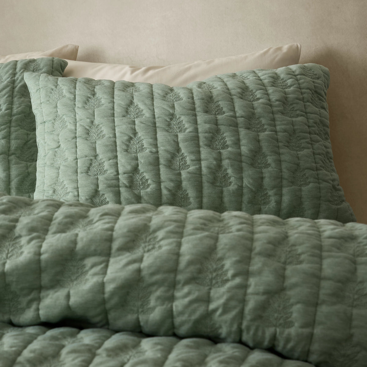 Pineapple Elephant Tamba Leaf Pinsonic Double Duvet Set Green