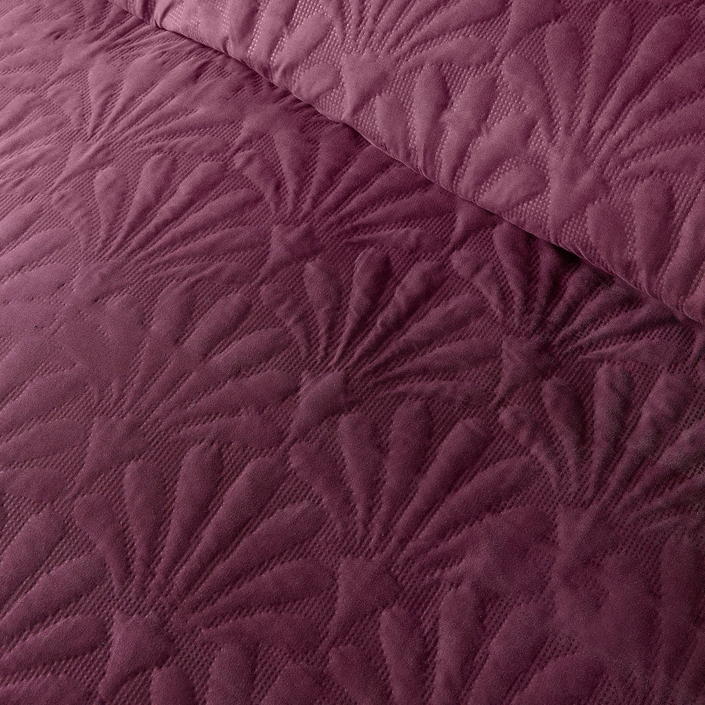 Close-up of the soft polyester microfibre fabric on the Serene Cavali duvet cover set.