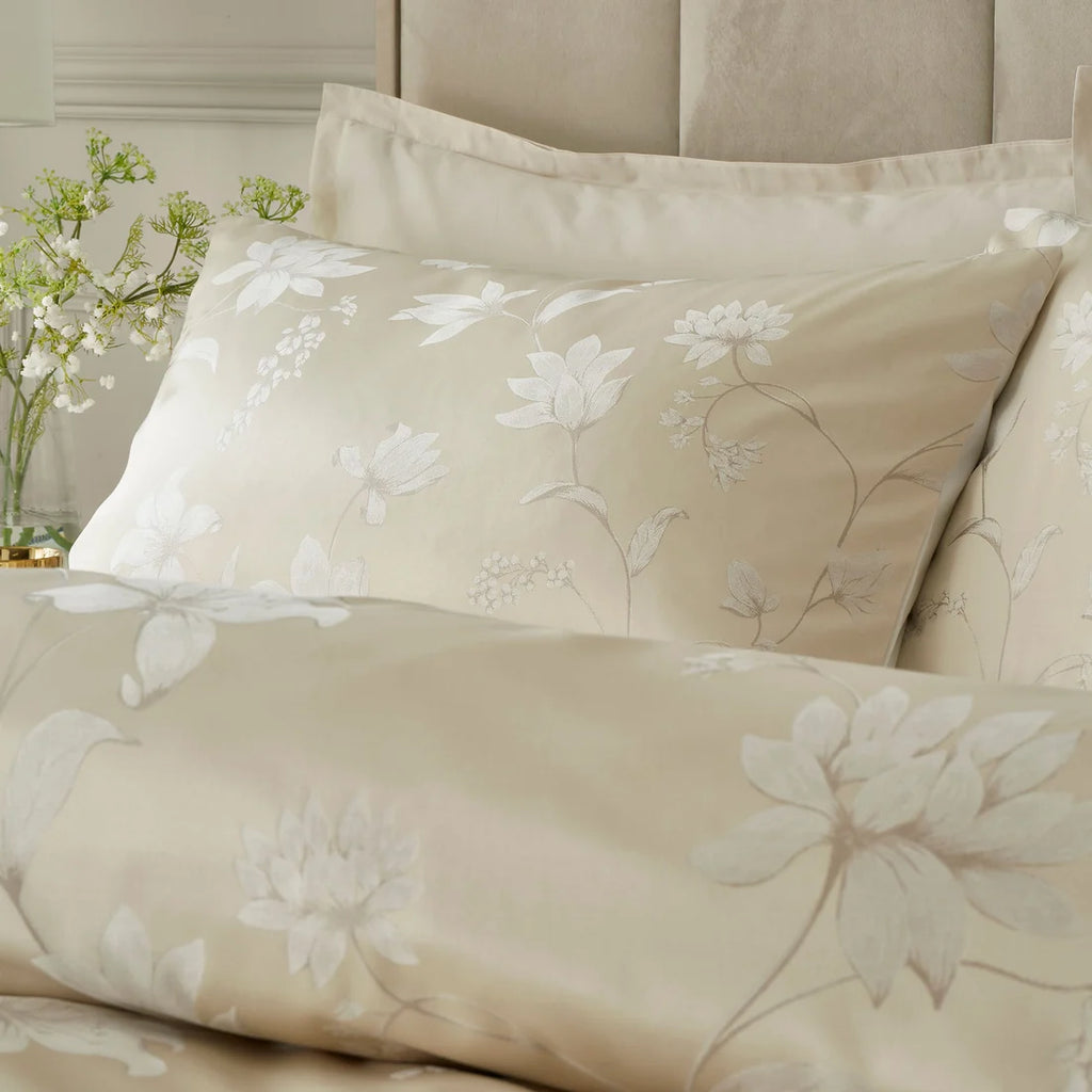 Close-up of the woven floral jacquard pattern on the Soiree Lilly duvet cover set.